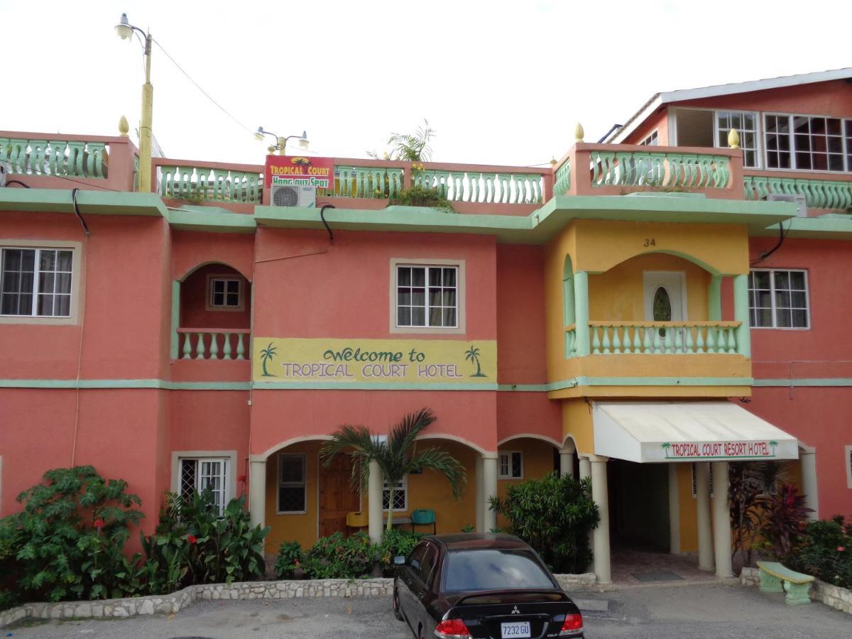 Tropical Court Hotel Montego Bay Exterior photo