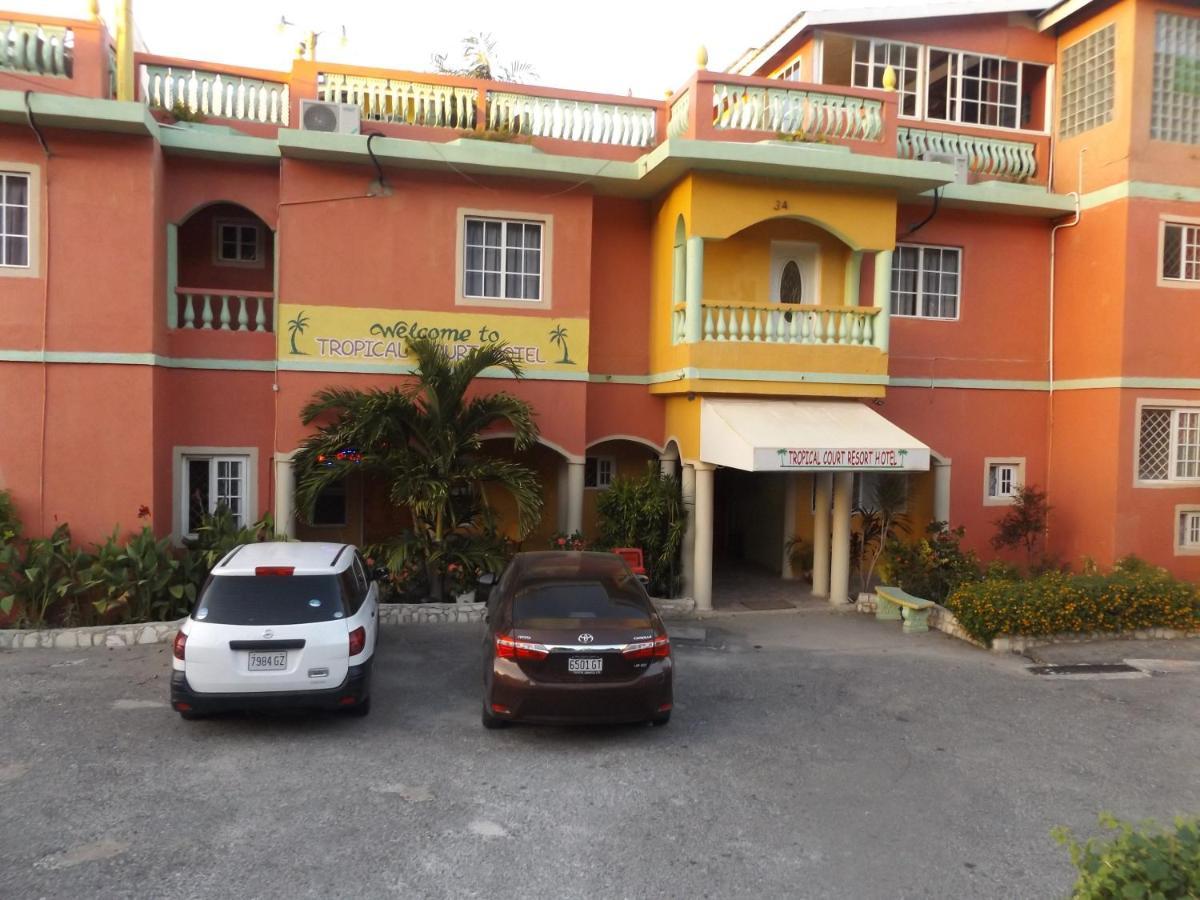 Tropical Court Hotel Montego Bay Exterior photo